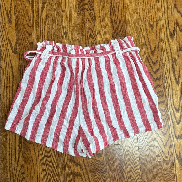 Striped Red and White Shorts Size L - Picture 6 of 6